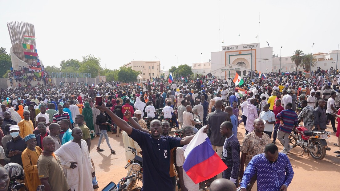 Шефица француске дипломатије: Нисмо планирали војну интервенцију у Нигеру, пуч је насилан и опасан