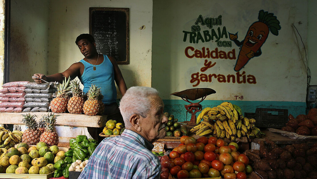 Куба ограничава употребу готовине: Један од разлога су и високи трошкови штампања новца