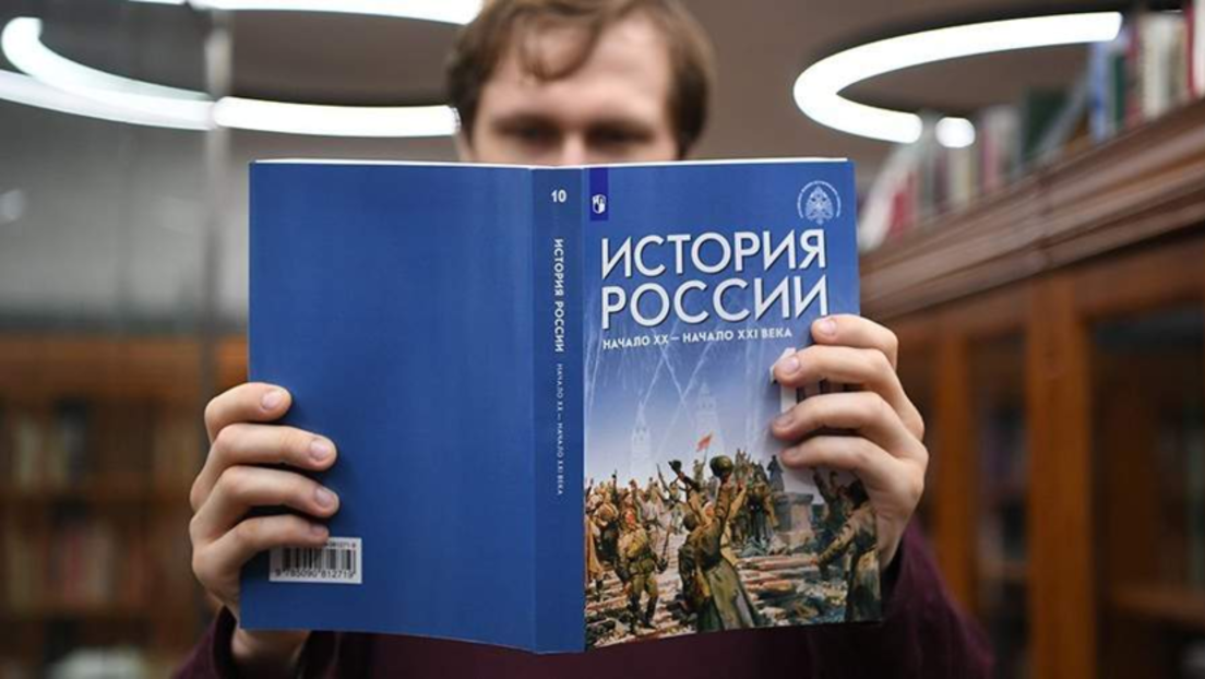 Ruska deca uče istoriju, ne propagandu: U udžbeniku je kijevski neonacizam nasilje agresivne manjine