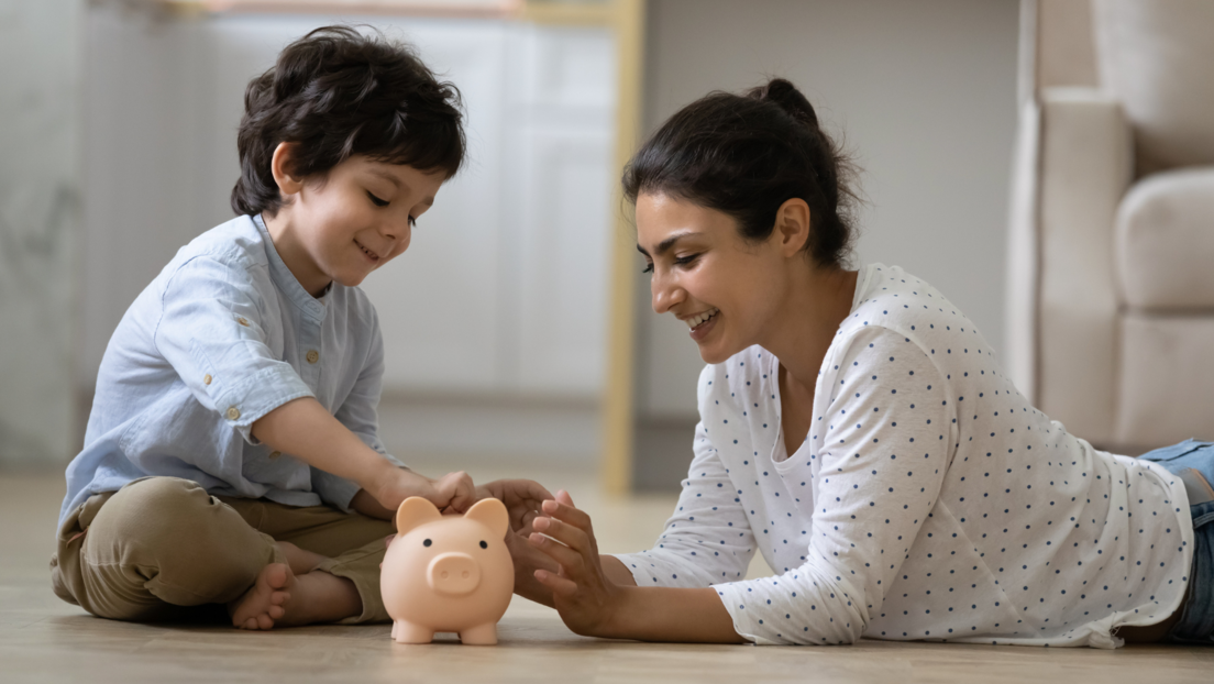 Деца и новац: Због чега је важно развијати финансијску писменост још у дечјем узрасту