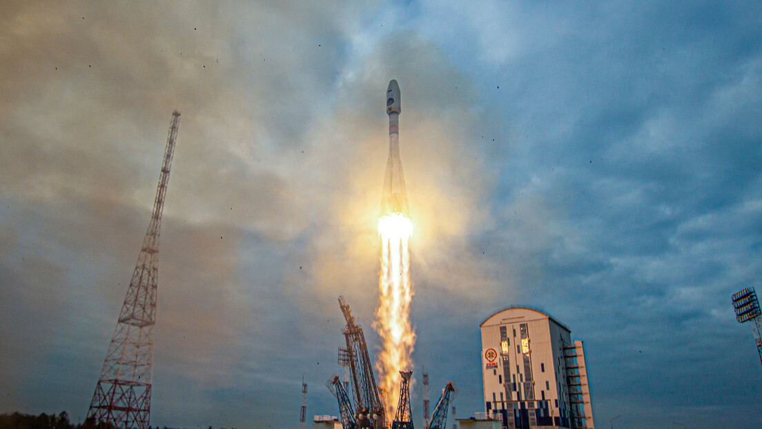 Лансирана руска космичка станица "Луна-25" на Месец: Чекамо 21. август (ФОТО, ВИДЕО)
