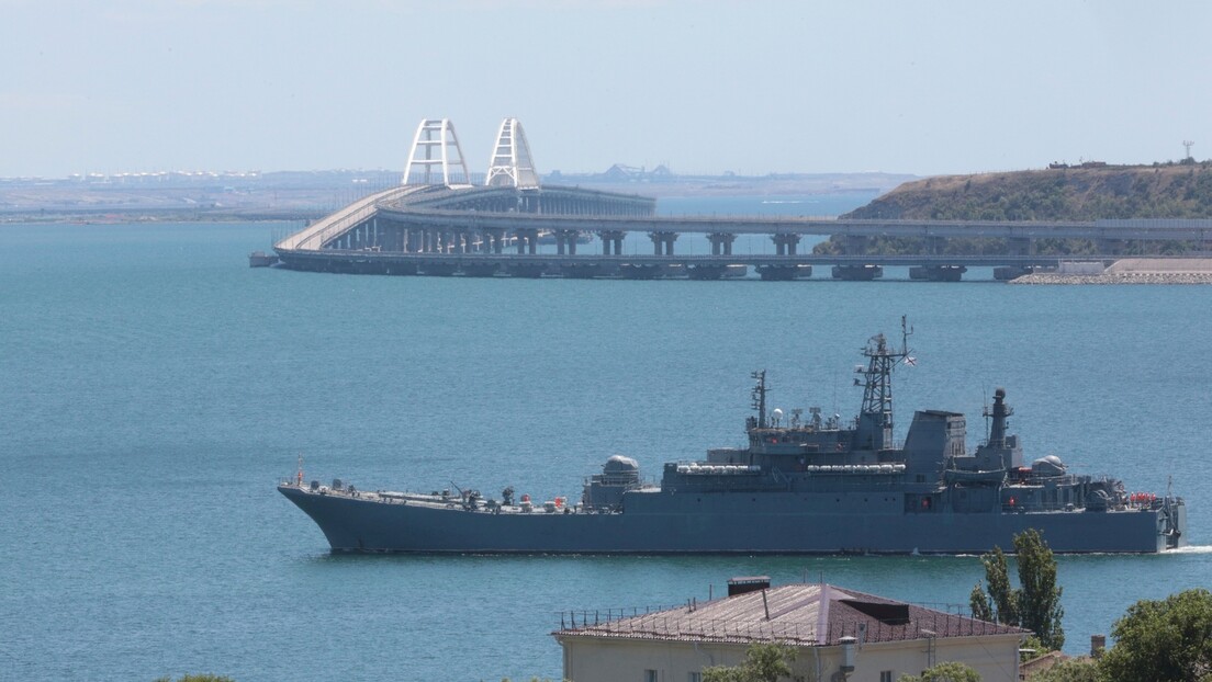 Руска ПВО спречила два терористичка напада на Кримски мост (ВИДЕО)