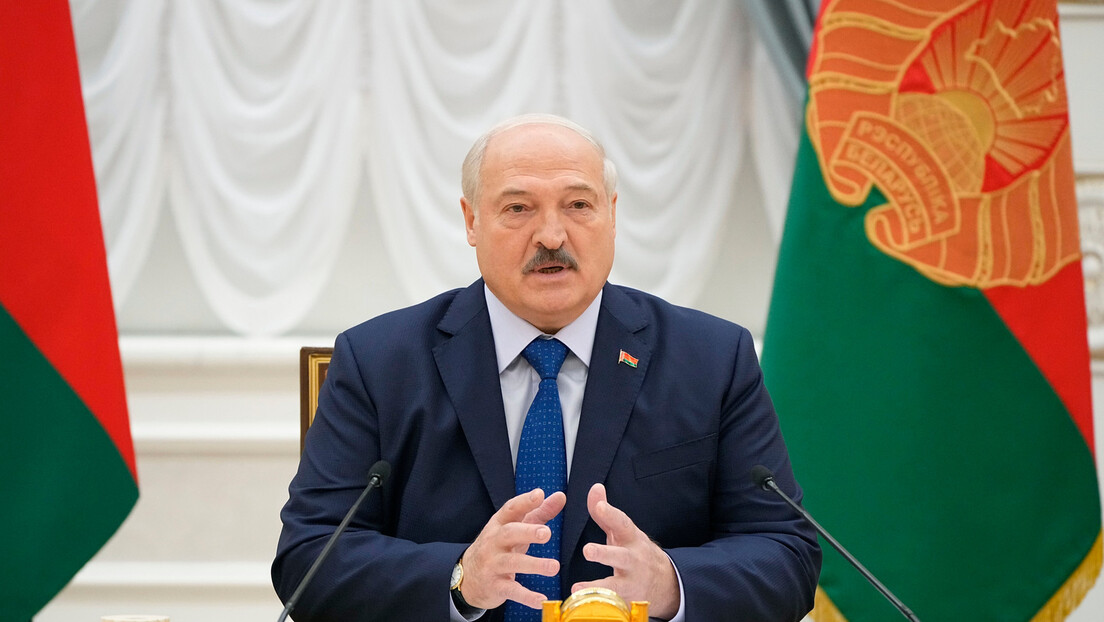 Lukašenko: Potrebna nam je čelična disciplina u poljoprivredi da se ne pretvorimo u Ukrajinu