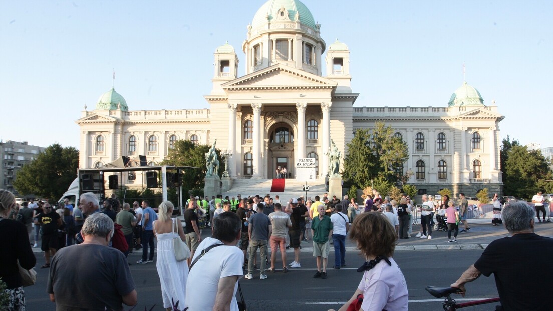 Петнаести протест "Србија против насиља" у Београду