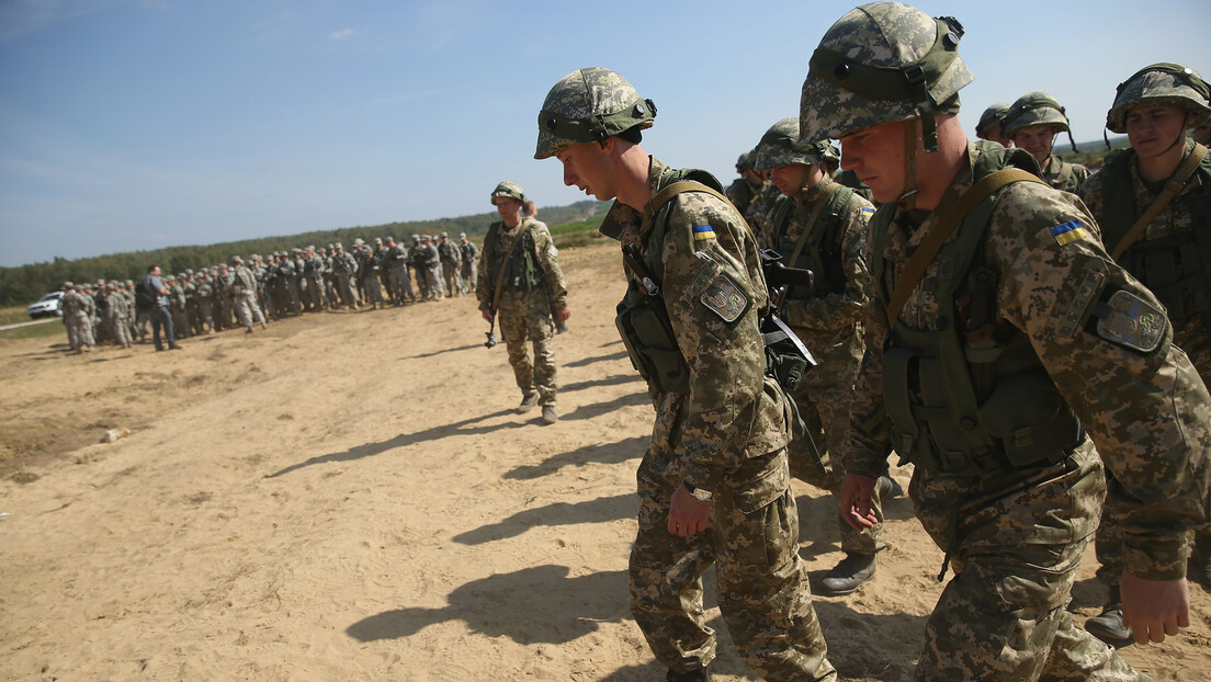 Амерички пуковник: Страни плаћеници масовно беже, ближи се пораз украјинске војске