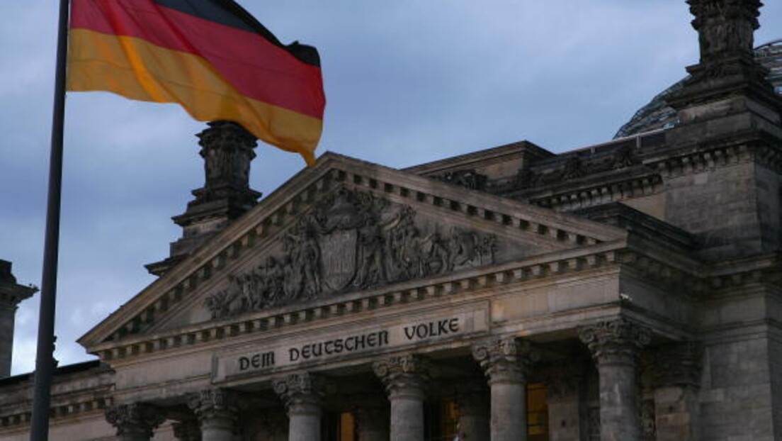Истраживање: Већина Немаца нема поверења у своју државу
