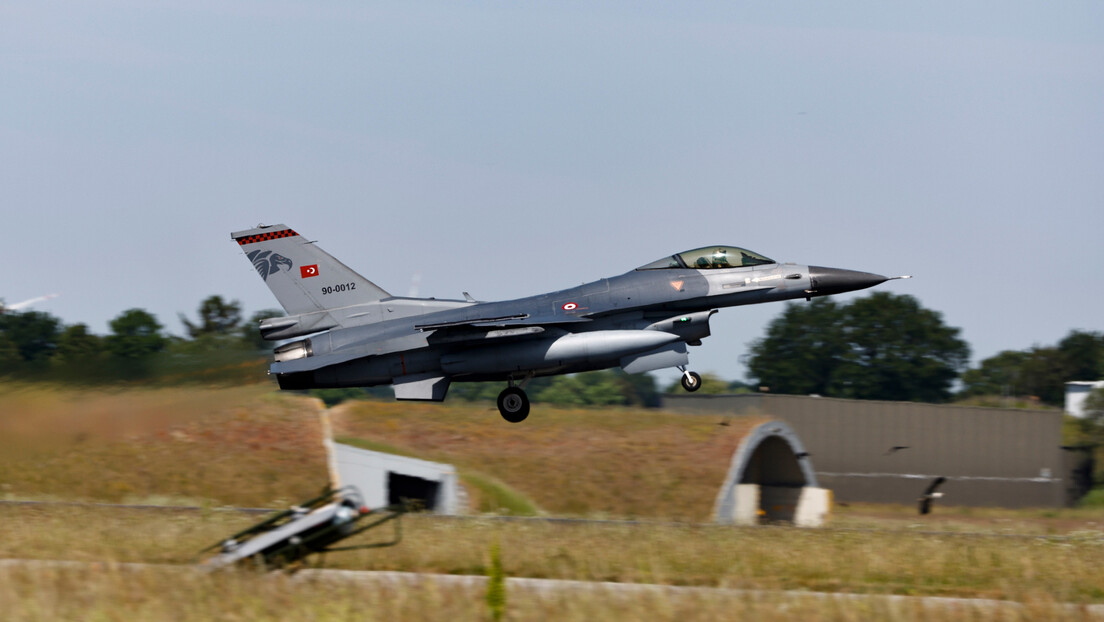 Москва: Авиони Ф-16 неће помоћи Украјини на фронту