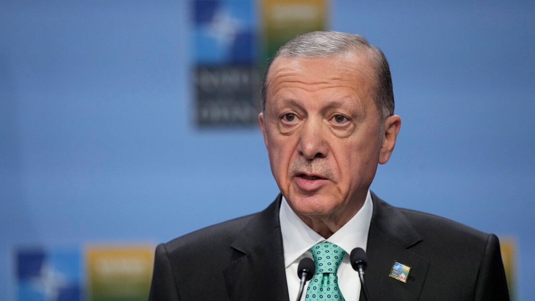 Erdogan ipak odlaže ulazak Švedske u NATO?