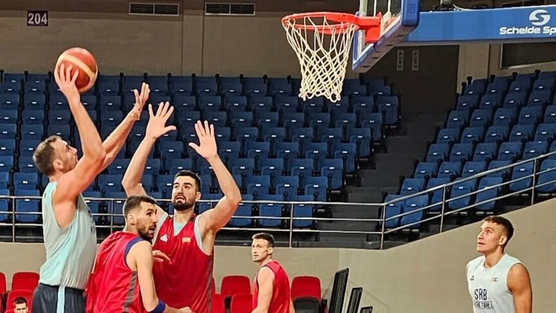 Srbija se srpema za Mundobasket, "orlovi" trenirali u Manili