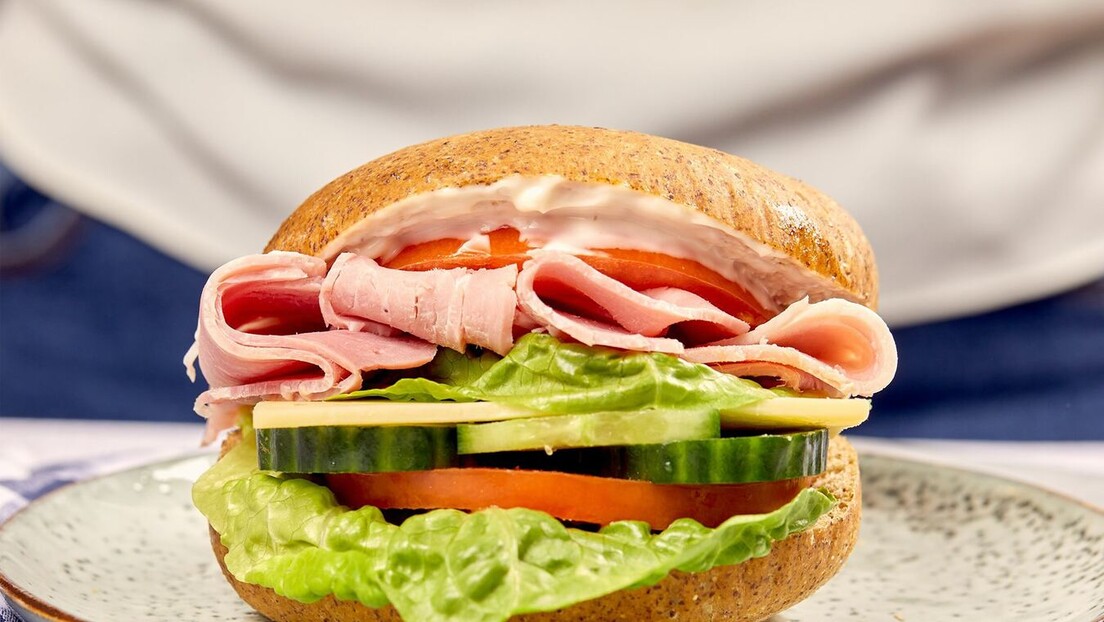 Главни састојак сендвича је "кривац" за накупљање висцералних масти у стомаку