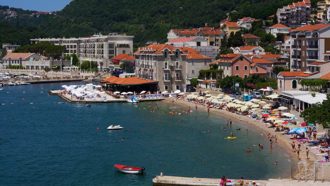 Crnogorci omanuli: Ruske turiste niko ne može da zameni
