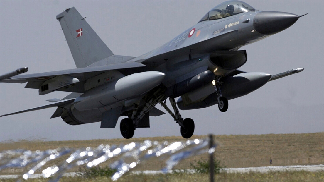 Rumunija će obučavati ukrajinske pilote da upravljaju F-16
