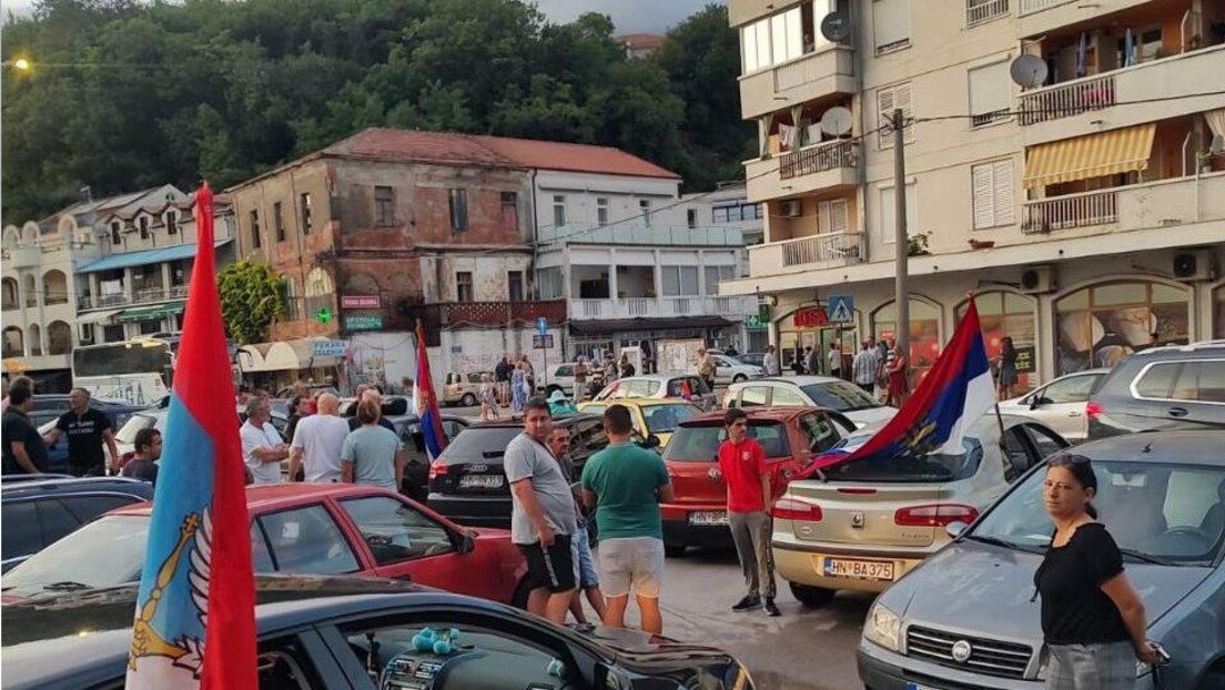 Црна Гора опет на ногама, блокирани путеви и трајекти: Издаја се не прашта (ФОТО, ВИДЕО)