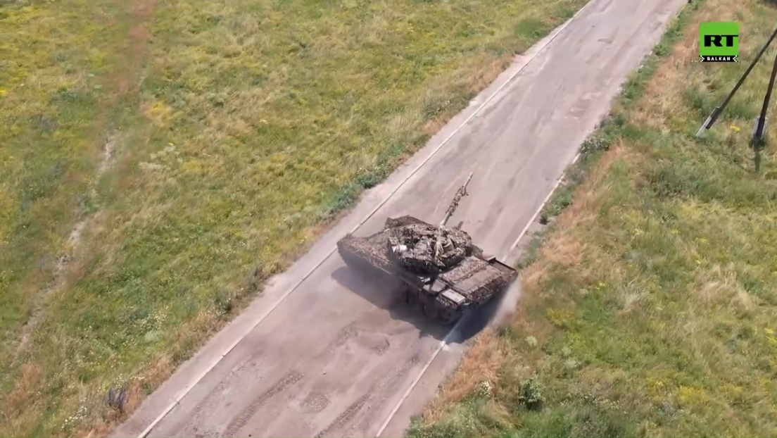 Ruski tenkovi T-72B3 uništili uporište Oružanih snaga Ukrajine u Kupjanskom pravcu