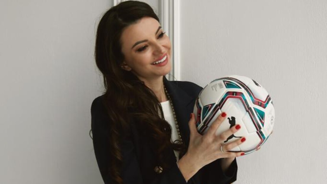 Маријана Кашћелан за РТ Балкан: Мој пут од жене фудбалера до фудбалског агента у Русији