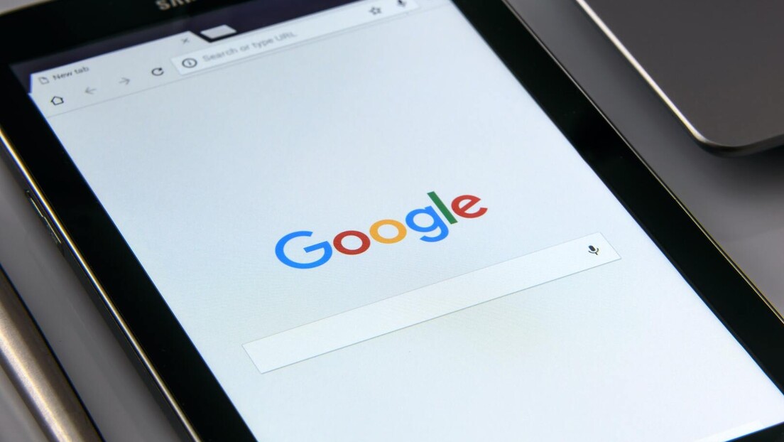 Гугл слави двадесет пет година: Да ли је и даље на врху или га угрожава вештачка интелигенција