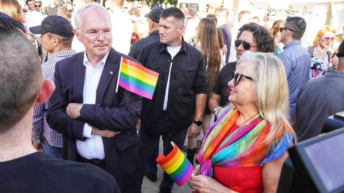 Против  Русије и за ЛГБТ:  "Два у један" политичка понуда прозападних странака у Србији