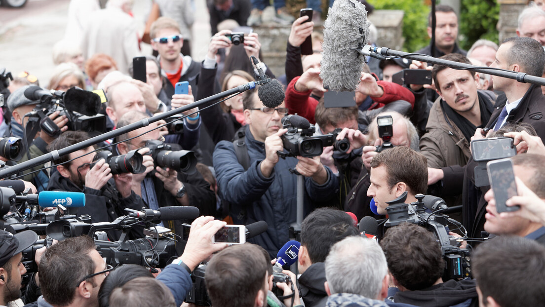 Руски новинари: Уместо да се извини због дискриминације, Француска баца нове увреде