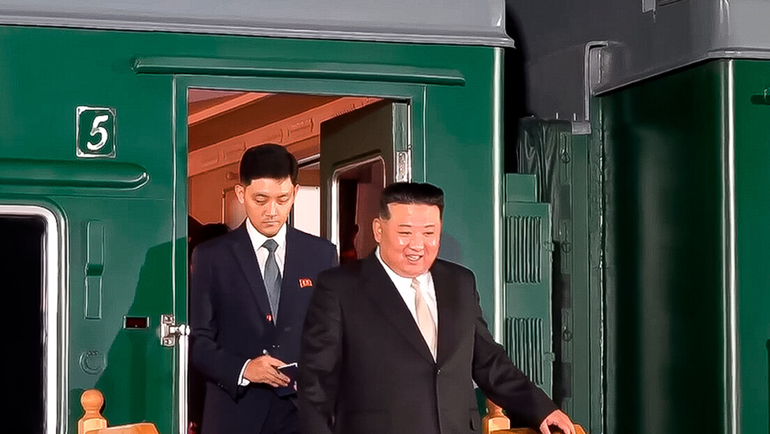 Ким Џонг Ун са руским званичницима: Са комшијама имамо дугогодишње пријатељске односе (ВИДЕО)