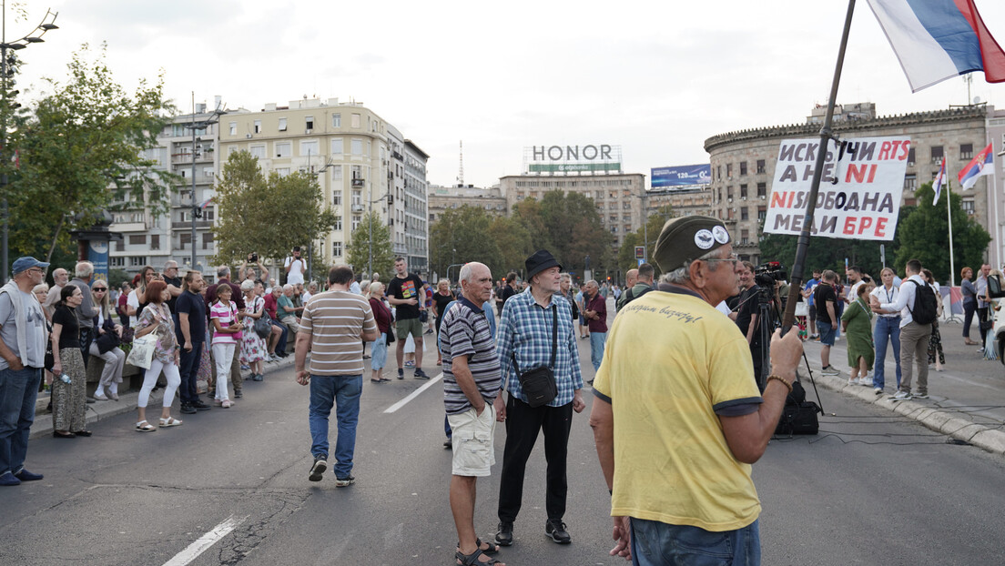 Завршен протест испред РТС-а, одблокиран саобраћај