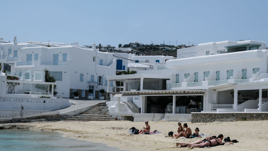 Летовање у Грчкој биће скупље следеће сезоне: Власницима некретнина се повећавају порези и таксе