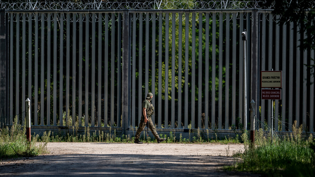 Финска наставља градњу ограде на граници са Русијом
