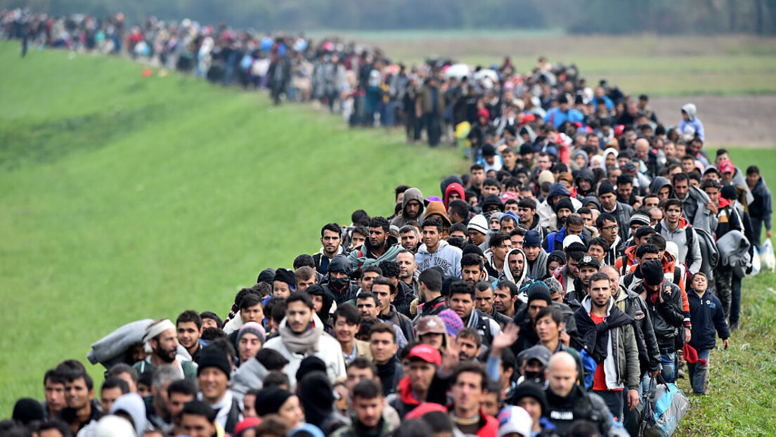 Председник Немачке: Нова мигрантска криза, земља на ивици пуцања