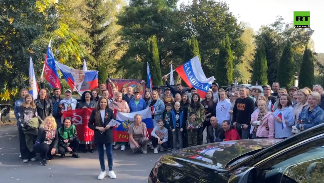Срби и Руси браћа заувек: Заједничким караваном из Москве подржали СВО и Путина