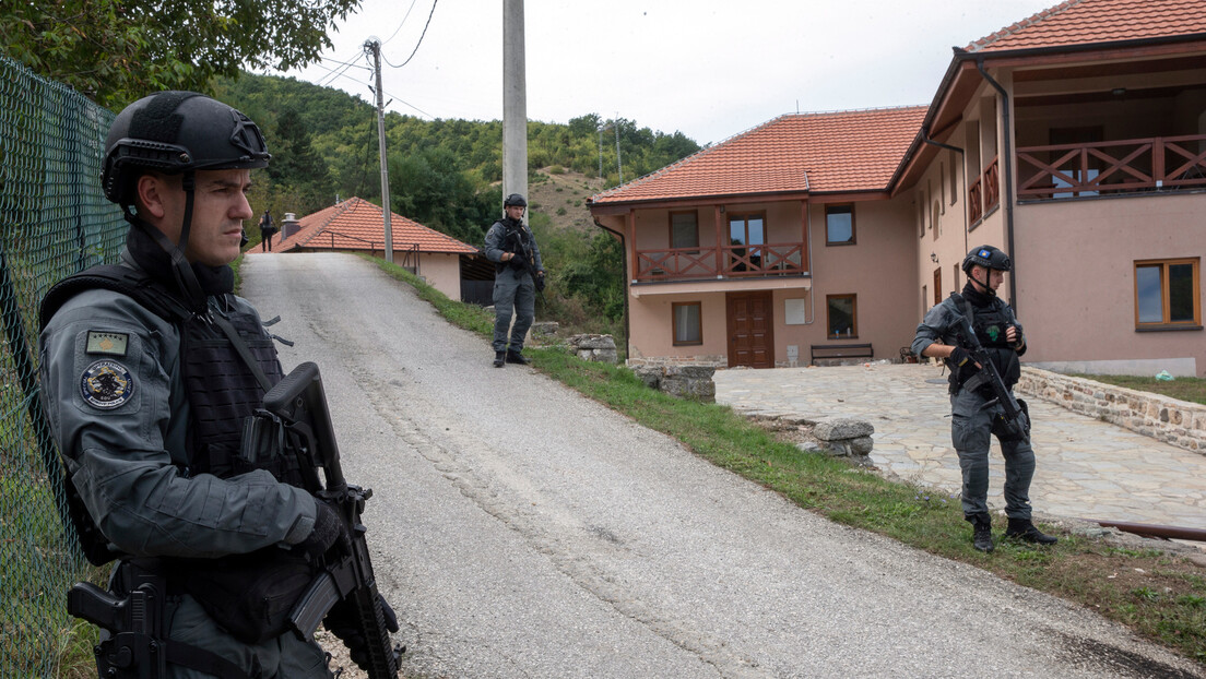 "Гардијан": Делимичан успех Вучићевог плана за Косово?