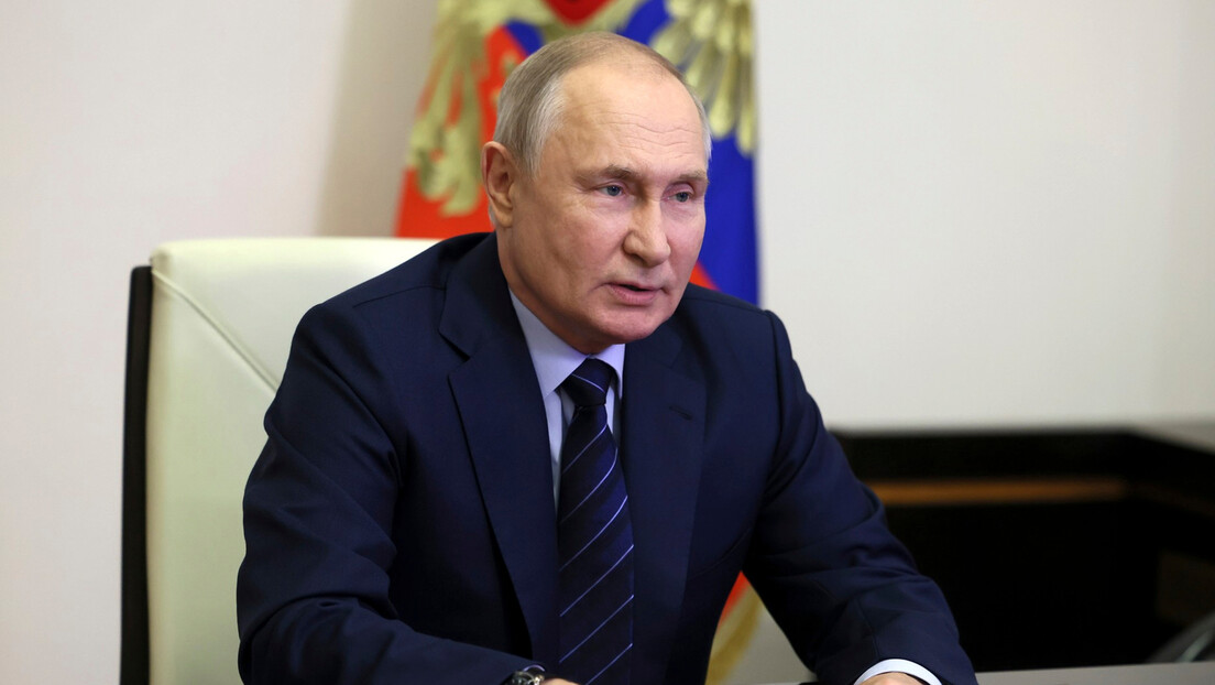 Путин: Преквалификација наставника треба да одражава потребе данашњице