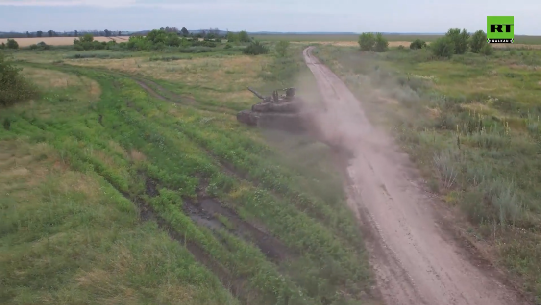 Tenk t-90m "proboj" napada ukrajinske pozicije u pravcu Kupjanska