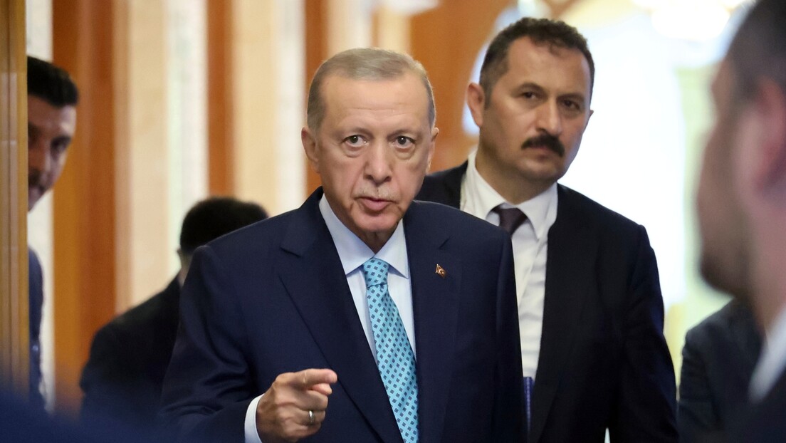 Ердоган: САД обучавају терористе који спроводе крвопролиће на Блиском истоку