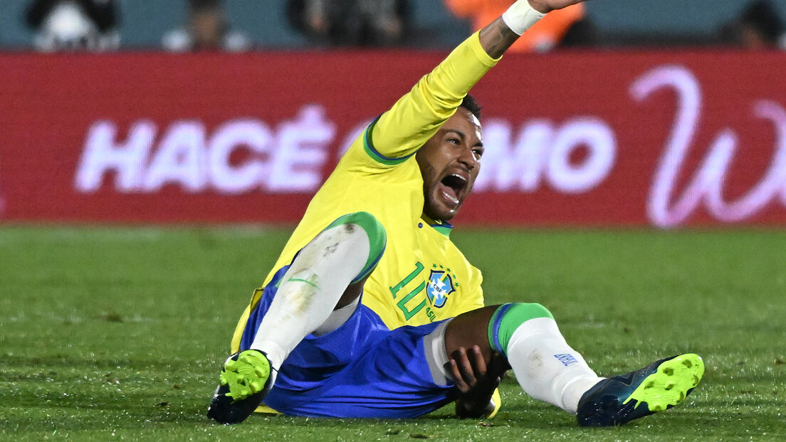Нејмар доживео тешку повреду: Бразил изгубио од Уругваја, а његове сузе боле још више