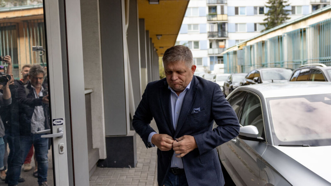"Politiko": Fico i Slovaci imaju dobar razlog da ne vole Ukrajince