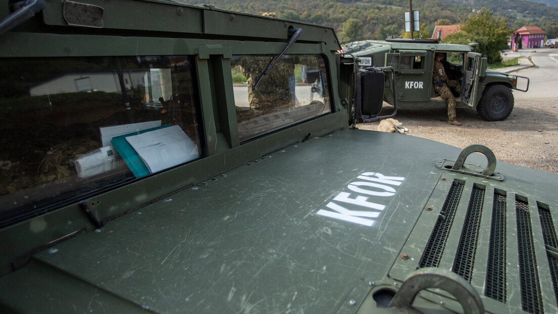 Britanski vojnici iz Kfora patroliraju između KiM i centralne Srbije