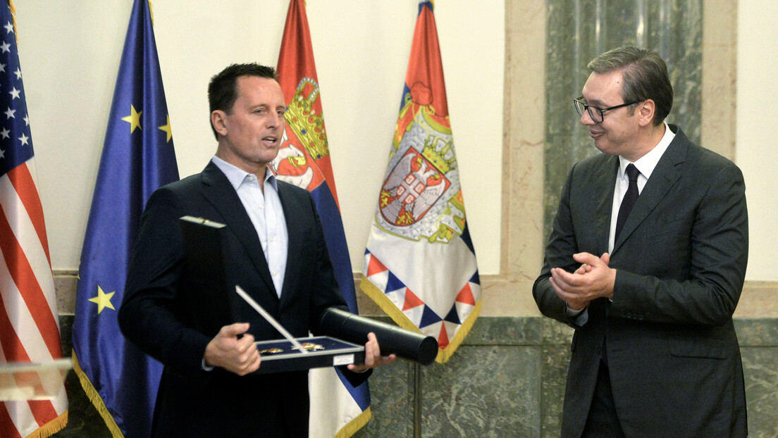 Grenel: Ja sam jedini čovek na svetu koji je dobio odlikovanja i Srbije, i "Kosova" (FOTO)