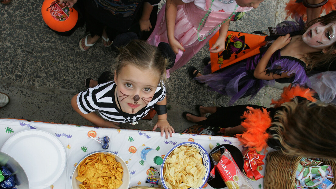Српска деца имају свој "Хелоувин": Коринђање и машкаре