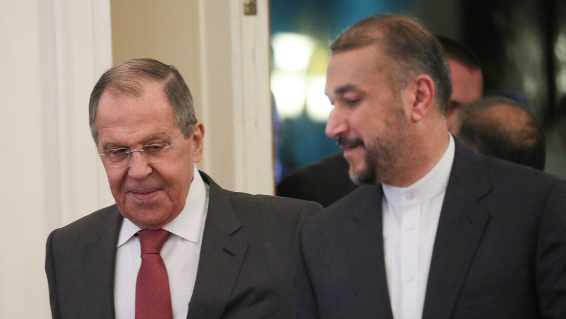 Лавров са шефом иранске дипломатије: Хитно прекинути ватру на Блиском истоку