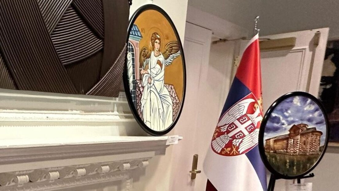 Izložba u ambasadi Srbije u SAD: Slike srpskih manastira sa KiM usred Vašingtona