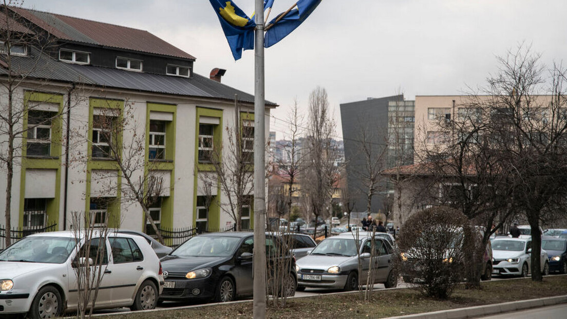 Приштина позива на пререгистрацију возила и СМС порукама: Рок све ближи