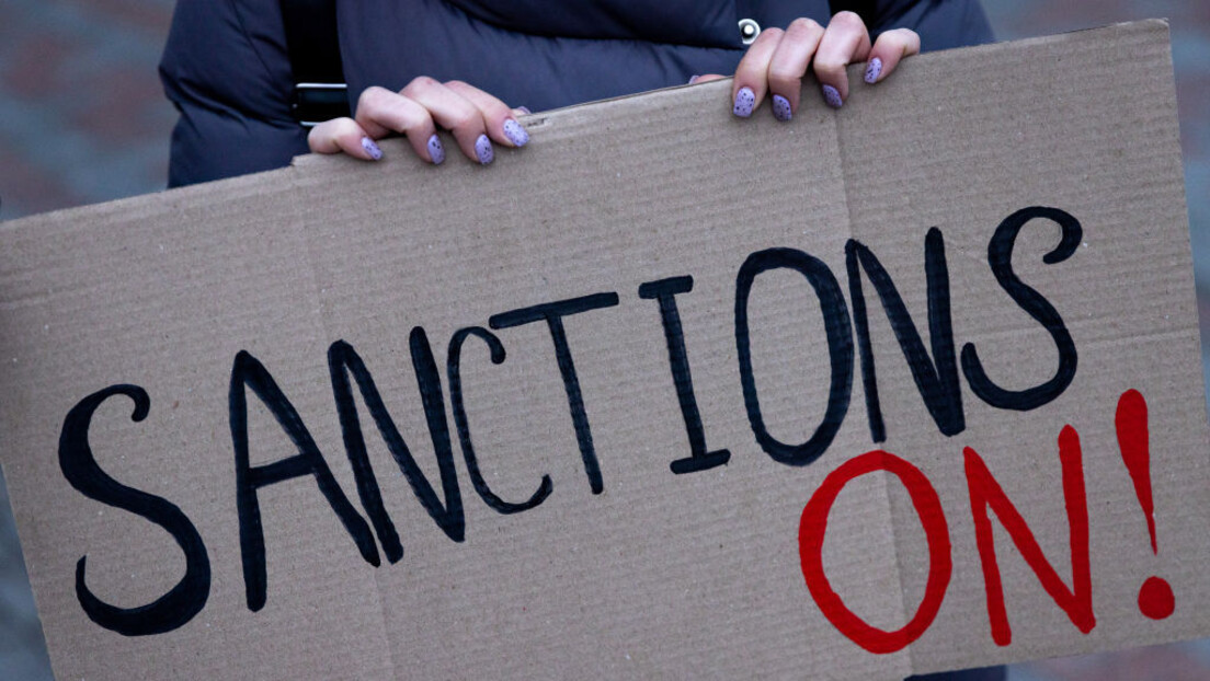 Више од 100 британских компанија признало да крши антируске санкције