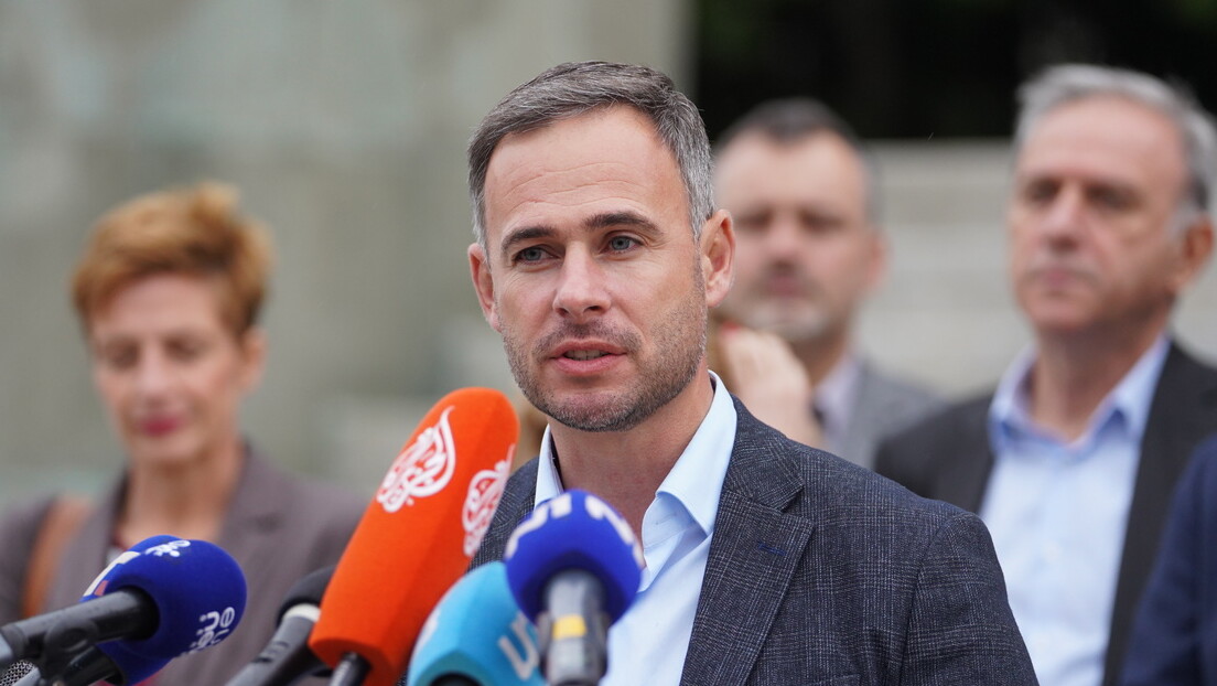 Koalicija "Srbija protiv nasilja" predala RIK-u izbornu listu