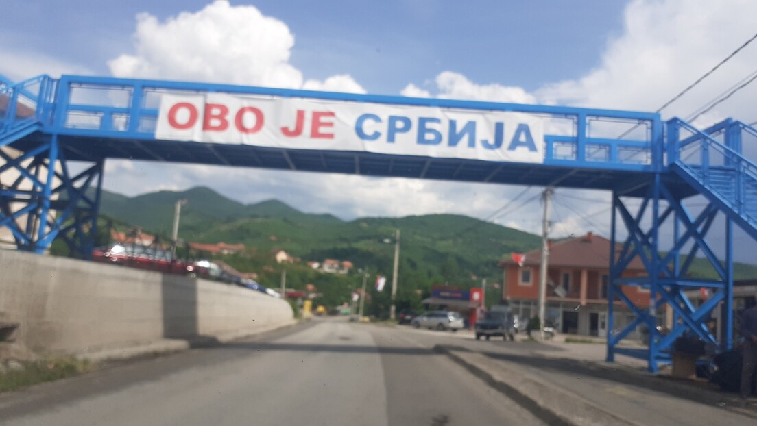 Не дају се Срби: Натпис "Ово је Србија" поново у Сочаници на северу КиМ