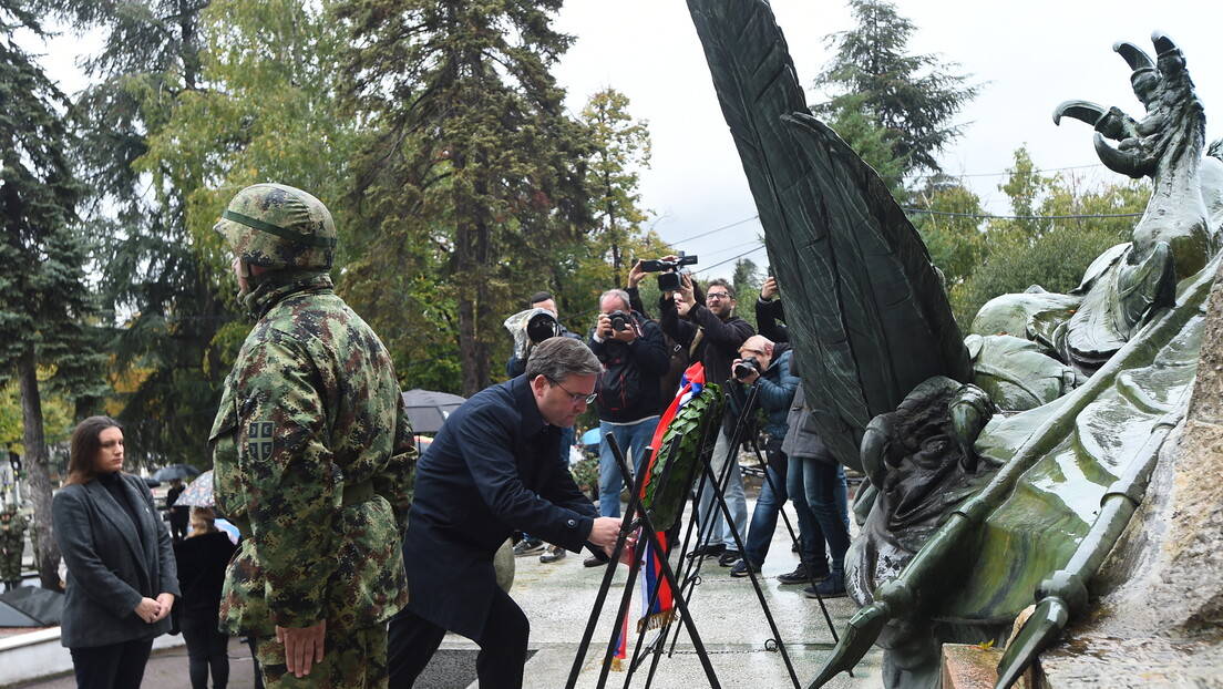 Србија памти: Одржане церемоније одавања почасти херојима Великог рата (ФОТО)