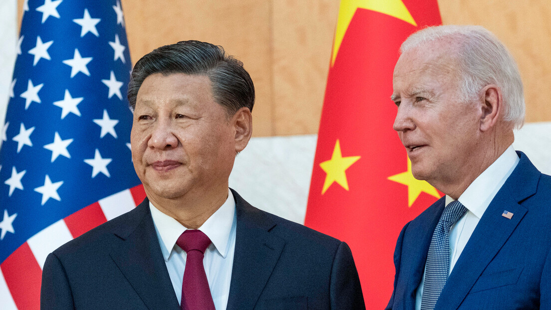 У сусрет састанку Бајдена и Си Ђинпинга: Председник САД жели да обнови војне везе с Кином