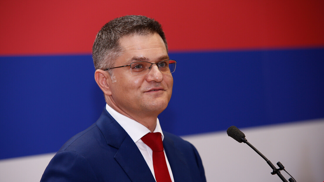 Јеремић: Неувођење санкција да постане дипломатска стратегија Србије