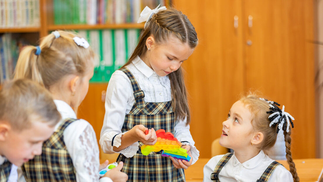 Брига о породици: Нови предмет за школарце у Русији, припрема за породични живот и прихватање себе