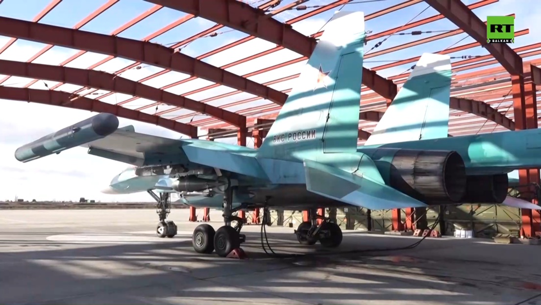 Руски Су-34 уништава непријатељске циљеве (ВИДЕО)