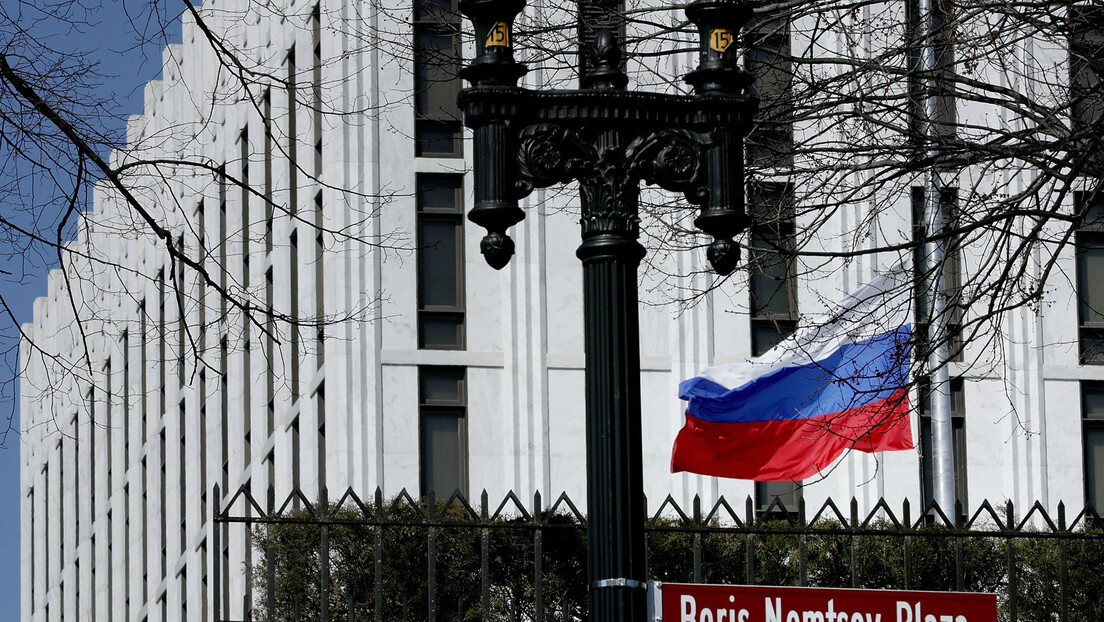 Москва Вашингтону: Џаба машете санкцијама, не можете сломити Русију