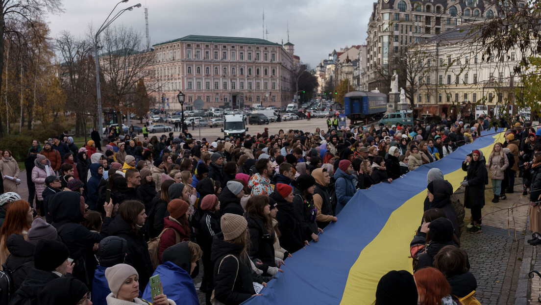 Francuski političar: Hajde da zaustavimo borbe, obustavimo podršku Kijevu